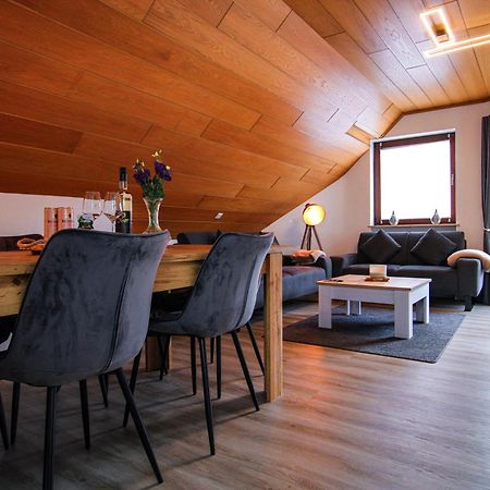 Stilvolle Wellness-Ferienwohnung In Neef Whirlpool, Sauna, Grill, Fitness, Billard & Moselblick Buitenkant foto