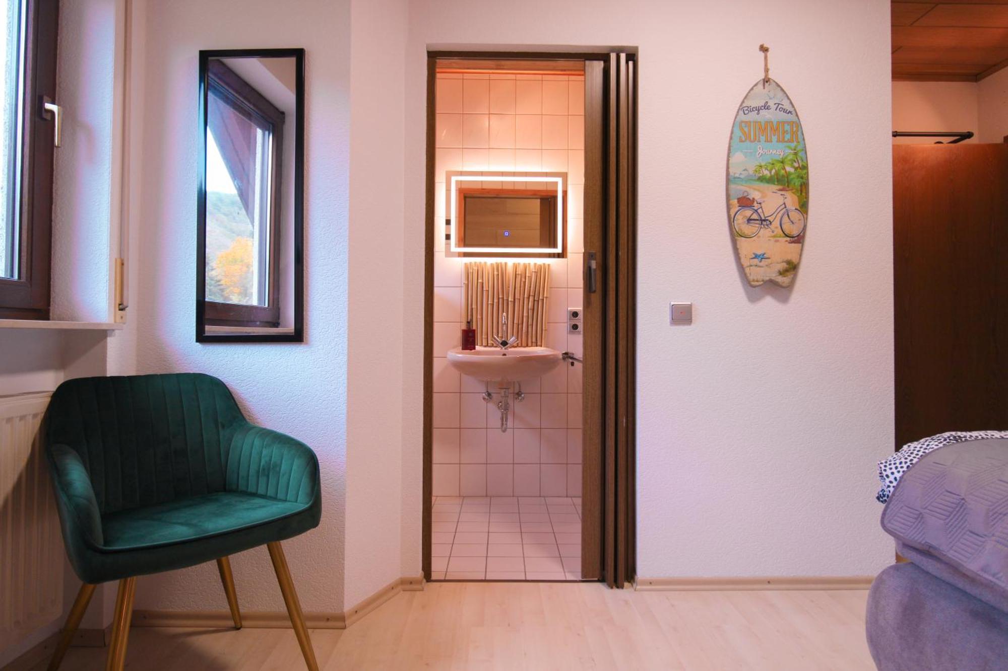 Stilvolle Wellness-Ferienwohnung In Neef Whirlpool, Sauna, Grill, Fitness, Billard & Moselblick Buitenkant foto