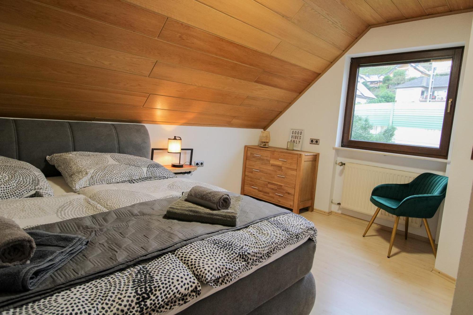 Stilvolle Wellness-Ferienwohnung In Neef Whirlpool, Sauna, Grill, Fitness, Billard & Moselblick Buitenkant foto