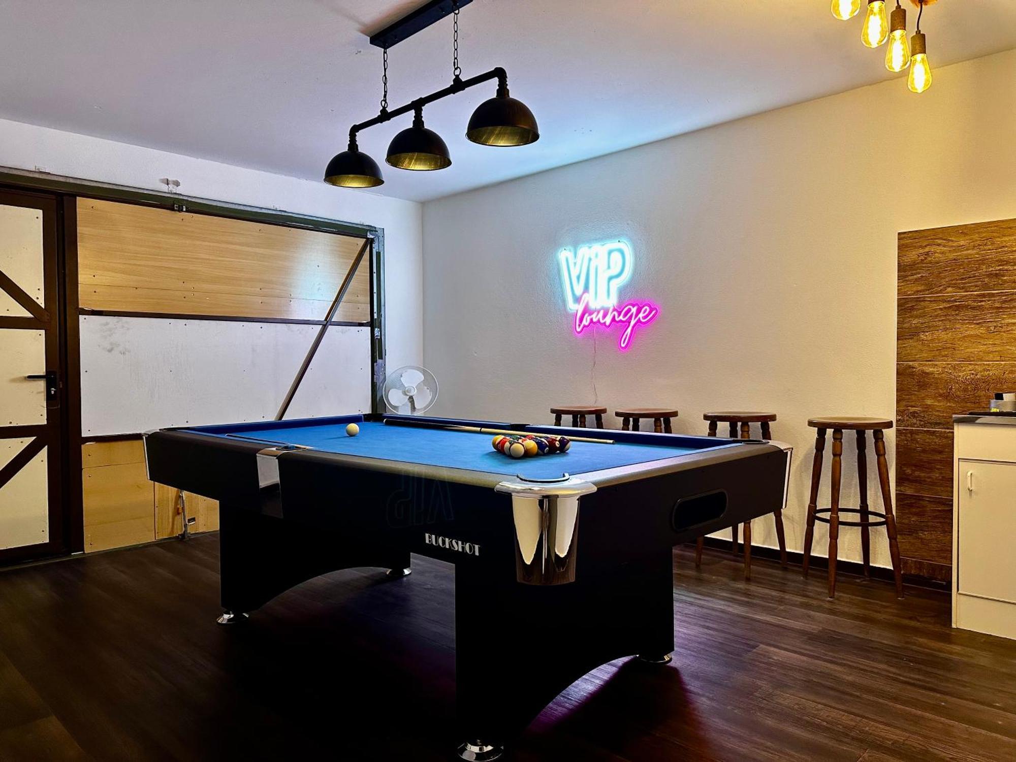 Stilvolle Wellness-Ferienwohnung In Neef Whirlpool, Sauna, Grill, Fitness, Billard & Moselblick Buitenkant foto